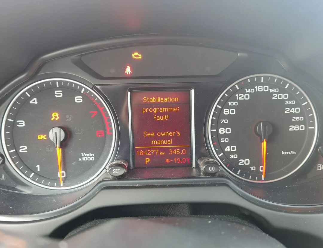 Осмотр Audi Q5 2011 г.в. 184.277 км.